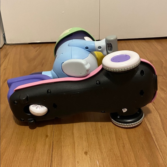 VTech Bluey Scooter Time Interactive Toys - Picture 7 of 7